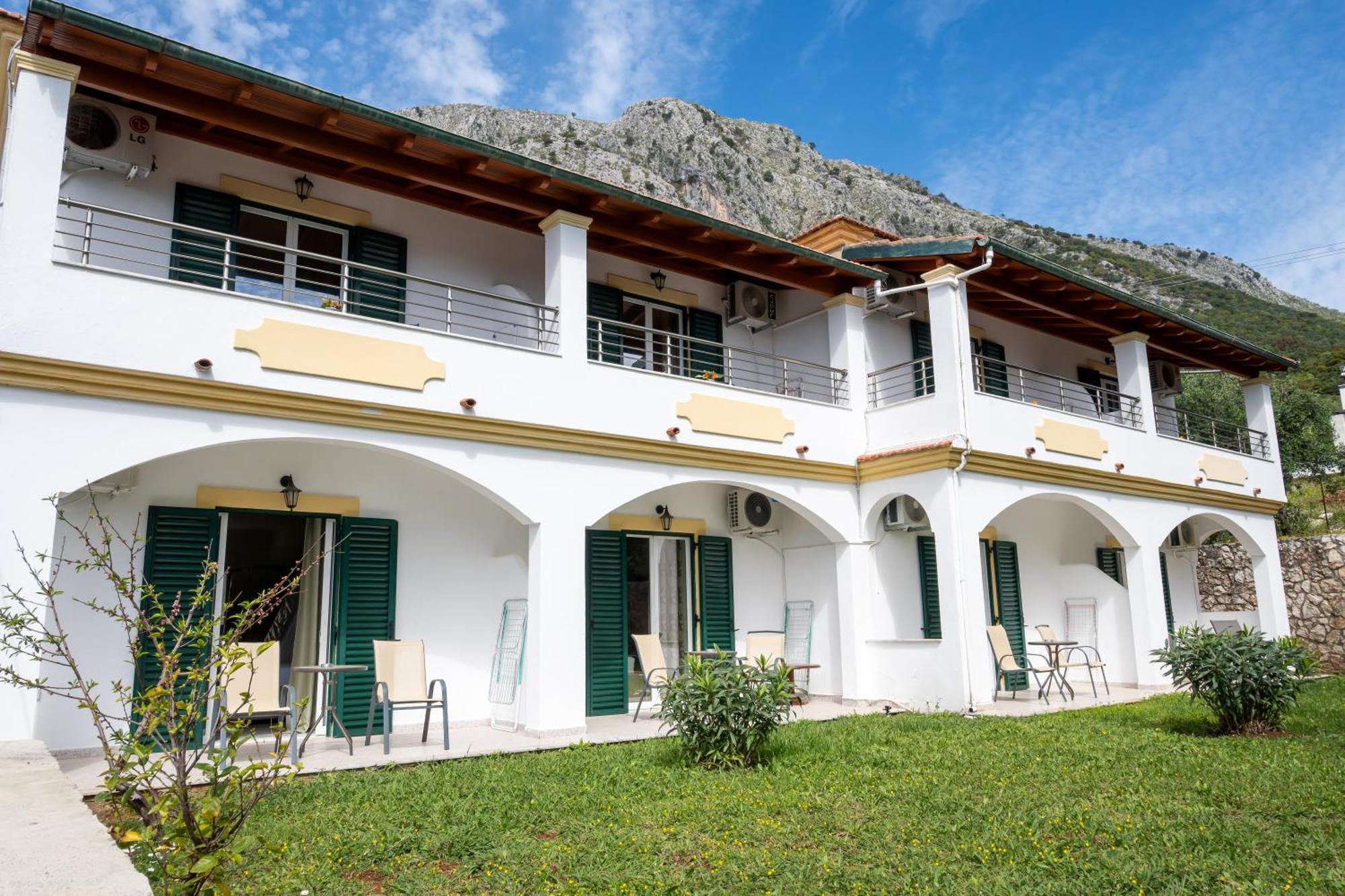 Crystal Blue Hotel, บาร์บาตี ภายนอก รูปภาพ
