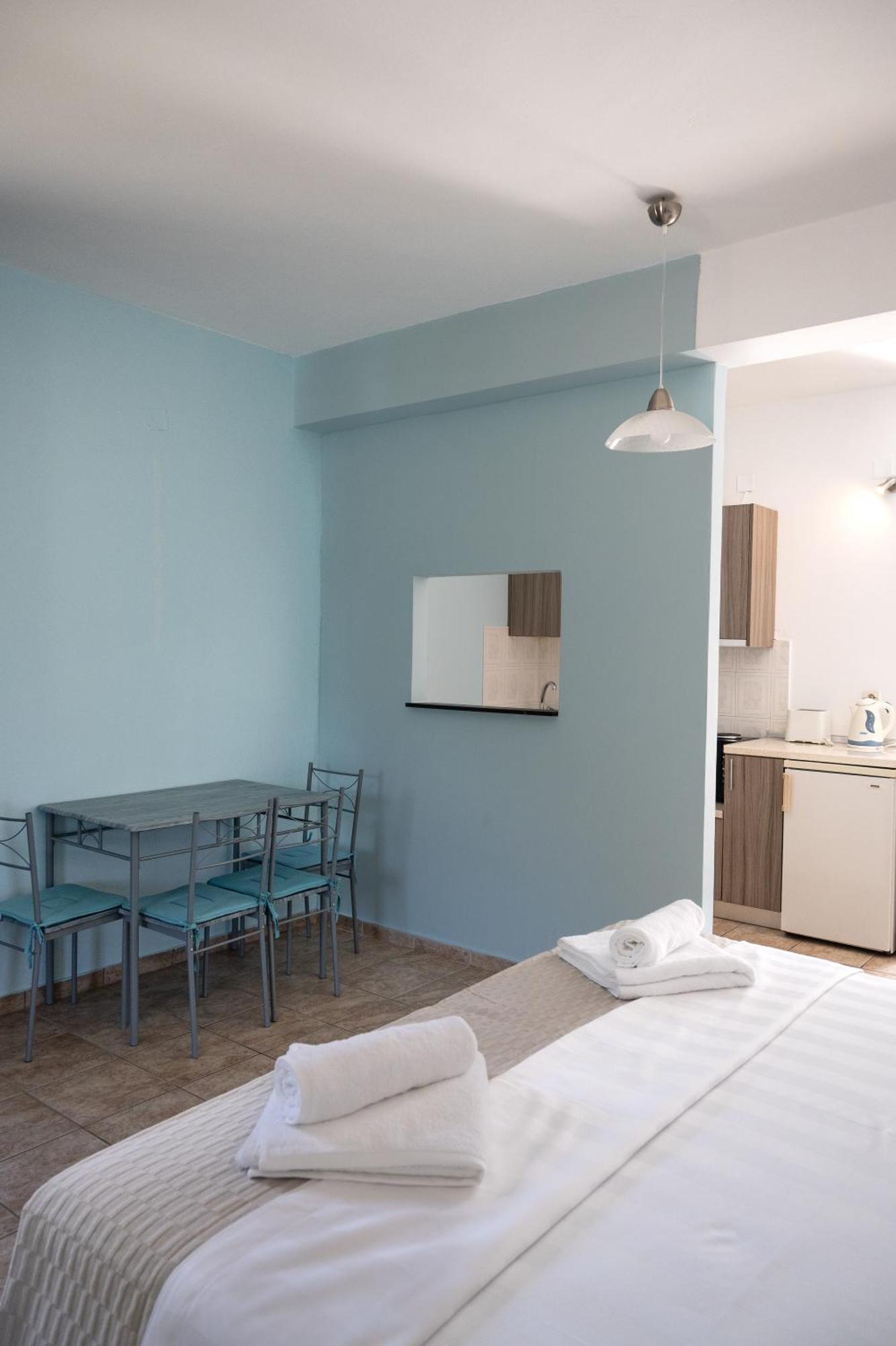 Crystal Blue Hotel, บาร์บาตี ภายนอก รูปภาพ