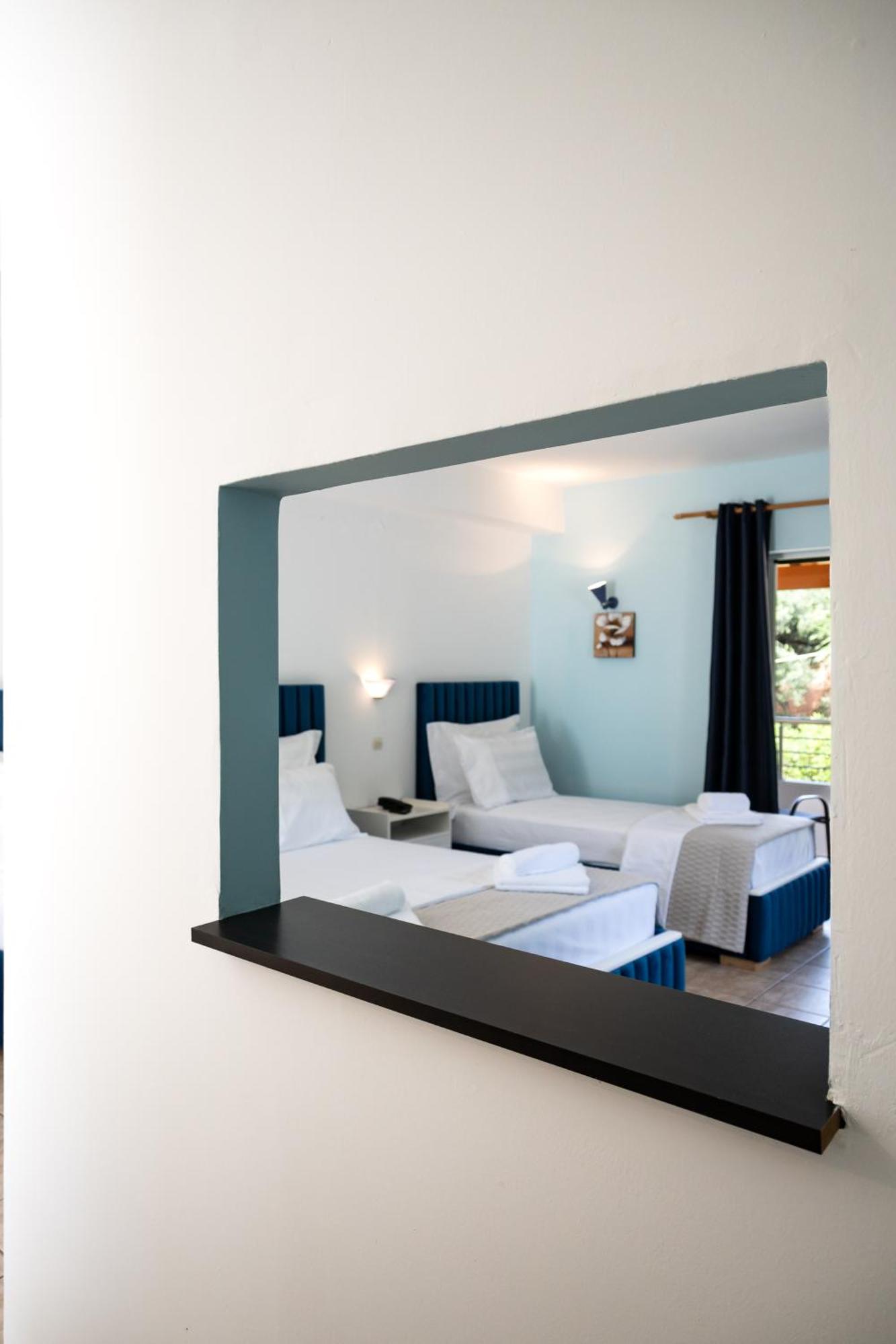 Crystal Blue Hotel, บาร์บาตี ภายนอก รูปภาพ